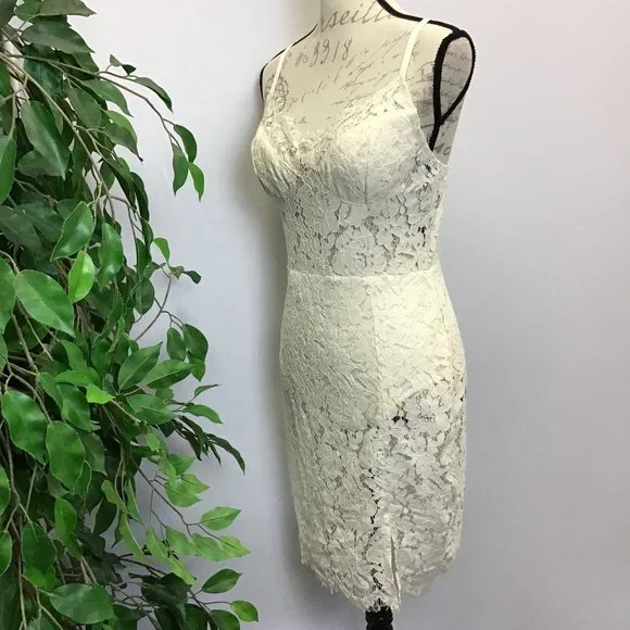 Fashion Nova- Cream Lace Bodysuit Dress, size L - Picture 2 of 11